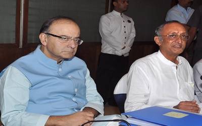 Jaitley and other ministers20160614165653_l